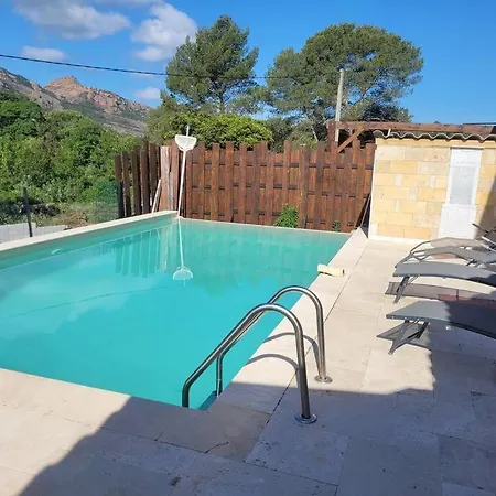 Villa, Proche Plages, 4 Avec Piscine Privee. Roquebrune-sur-Argens