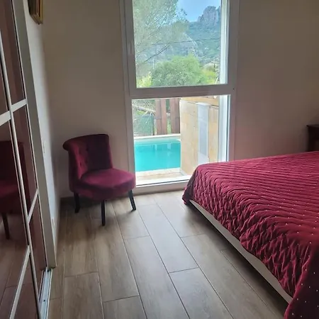 Villa, Proche Plages, 4 Avec Piscine Privee. Villa